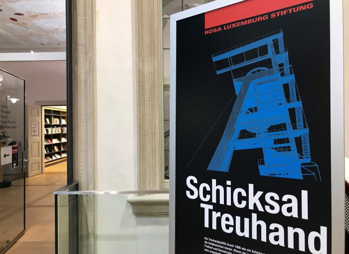 Schicksal Treuhand - Treuhand Schicksale Präsentation in Stadtbibliothek Erlangen