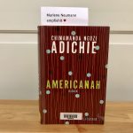 Buch: Adichie Americanah