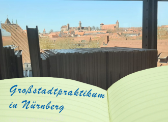 Der Blick von der Nürnberger Stadtbibliothek auf die Burg.