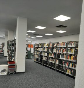 Der Sachbuchbereich in der Stadtbibliothek Nürnberg CC0