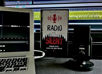 Buch "Radio Silent" von Tom Ryan