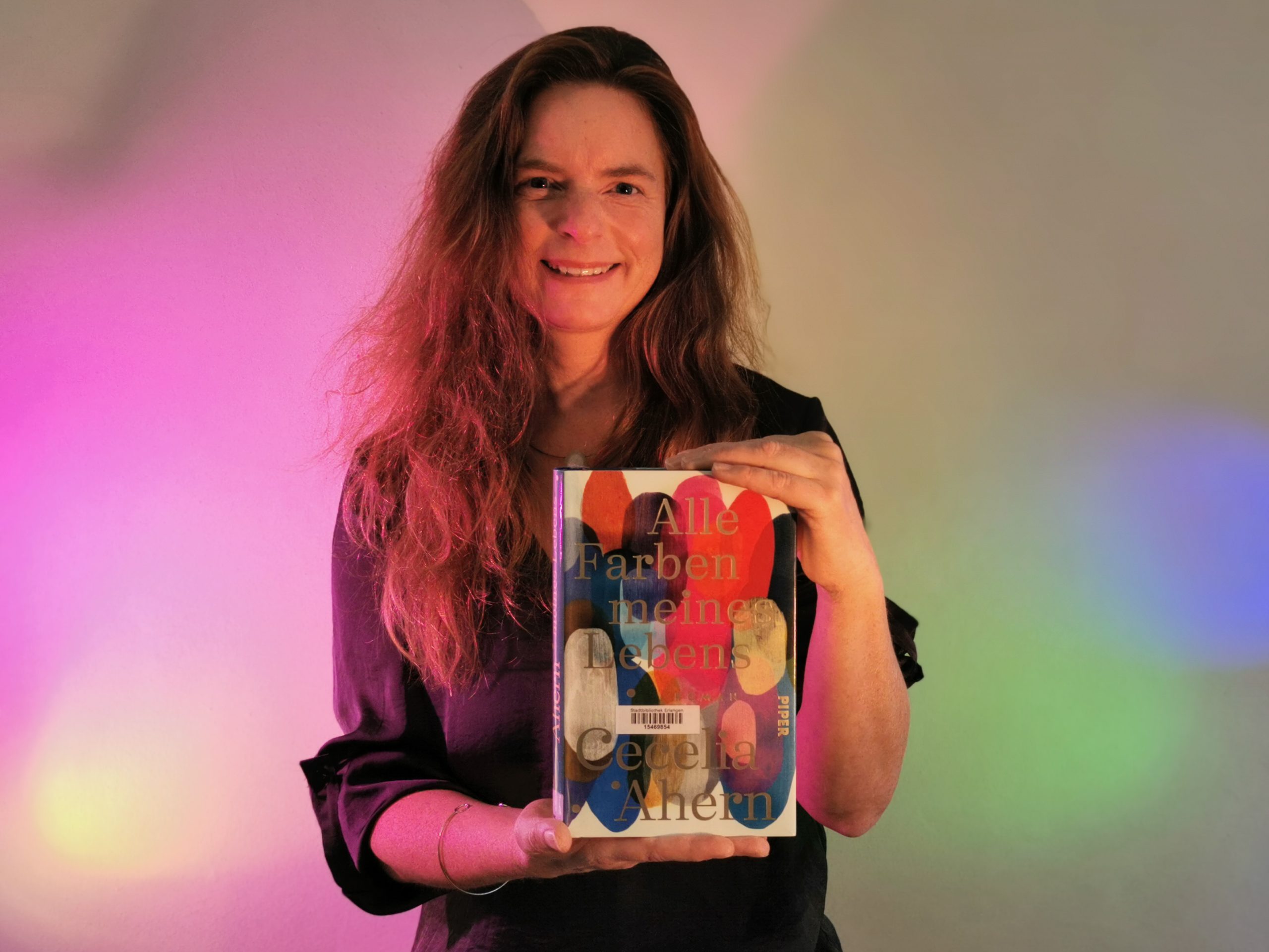 Karin empfiehlt Buch "Alle Farben meines Lebens" von Cecelia Ahern